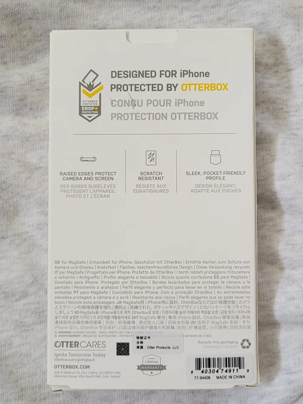 OtterBox Lumen Series MagSafe Clear Case with Gray  iPhone 15 Pro